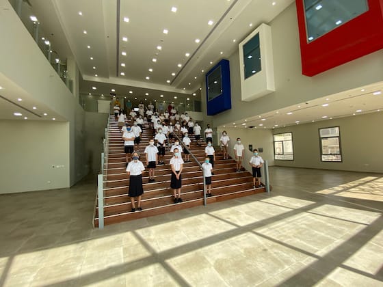 élèves lycée Francais Jean Mermoz Dubai