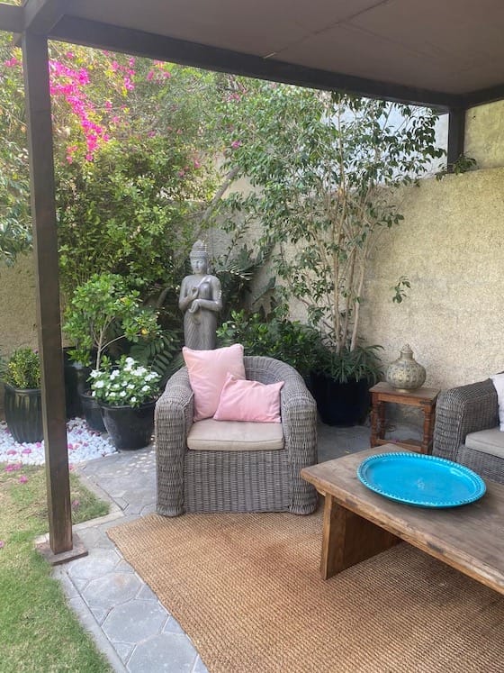 statue de Bouddha vient de chez Homes R Us