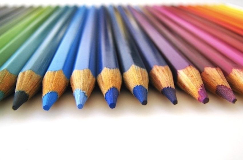 Crayon de couleurs école.