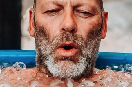 Expérience Ice Bath à Dubai : plongez dans un bain de glace et expérimentez la méthode de respiration Wim Hof