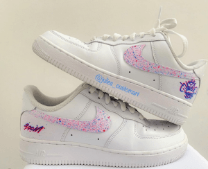 Julie’s Customart artiste peintre dubai