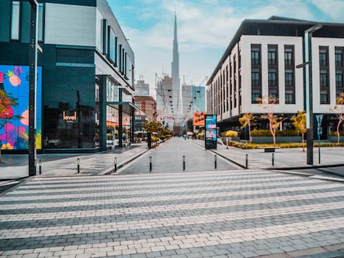 rue-city-walk-quartier-expatrie-francais