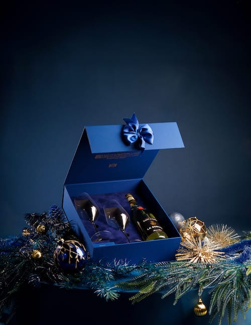 champagne et verre coffret de noel le clos