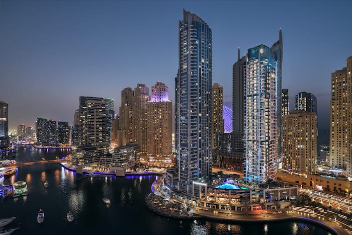hotel à dubai avec vue sur la marina