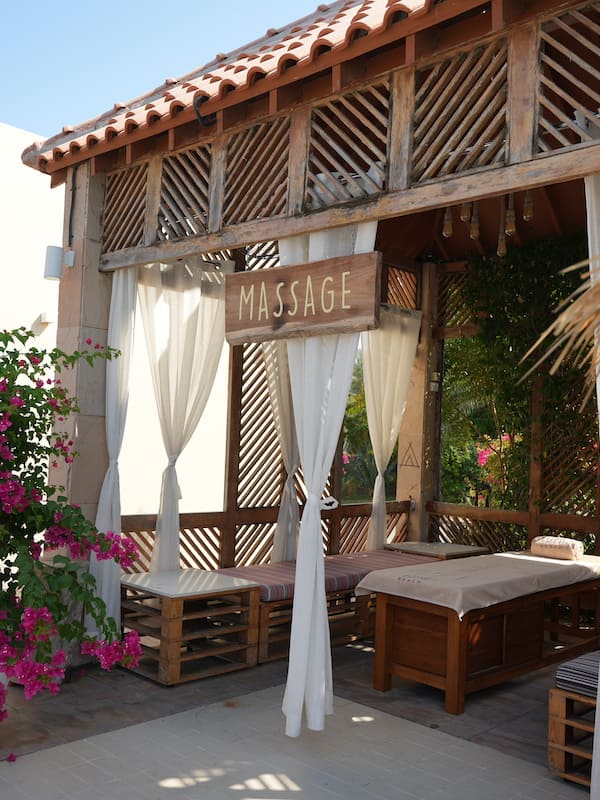 The Beach Hotel UAQ