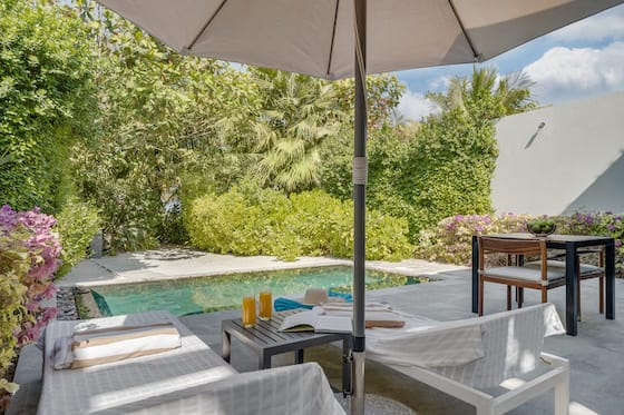 hotel private pool