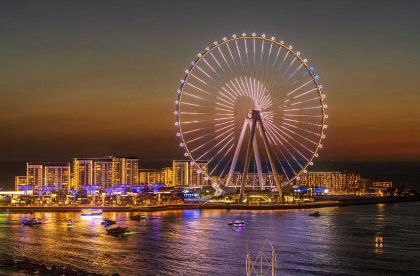 Ain Dubai by night