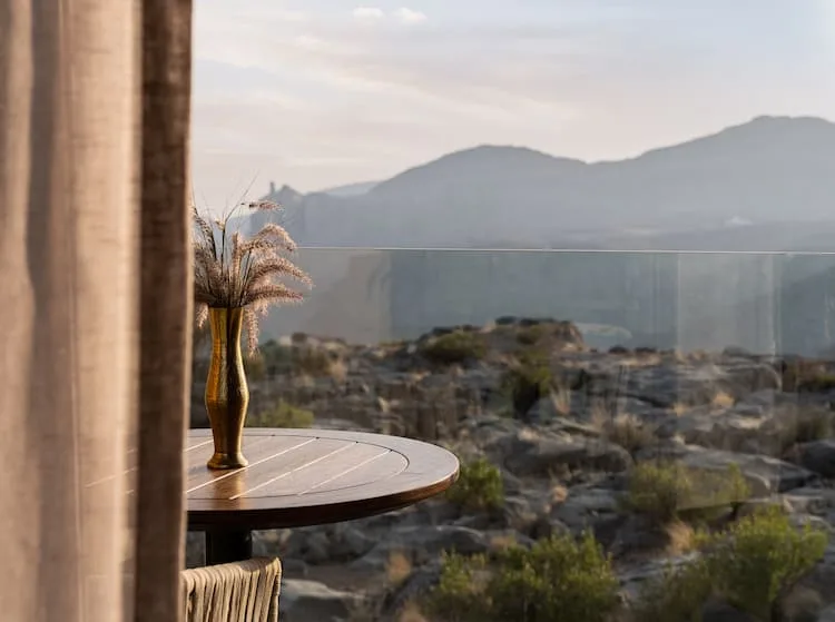 chambre avec vue sur le canyon oman