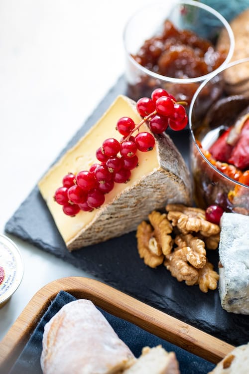 plateau de fromage francais à dubai