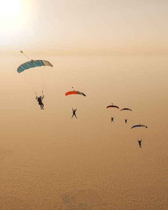 parachute désert de dubai