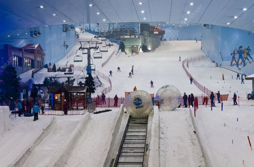 zorb ball géant activité à faire à mall of Emirates