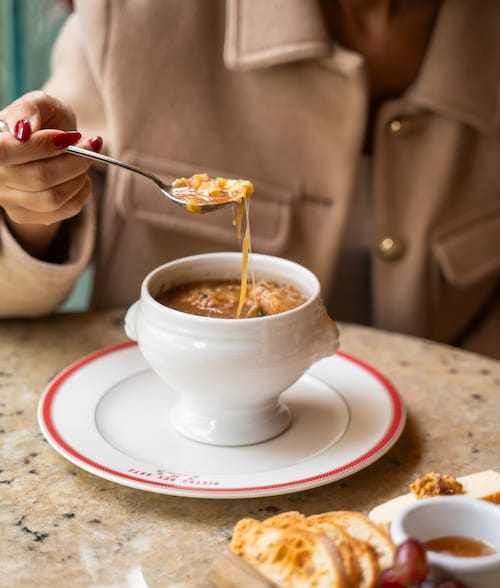 soupe à l'oignon bistro des arts