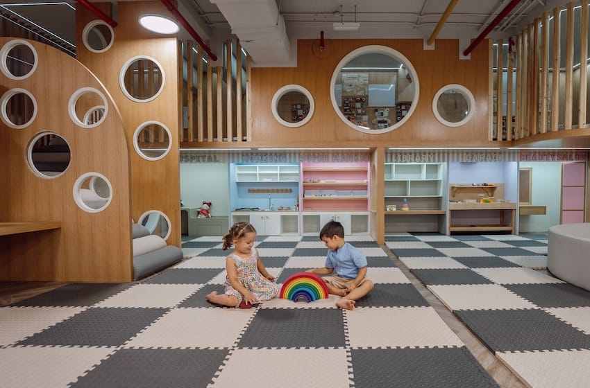 unicorn café dubai marina