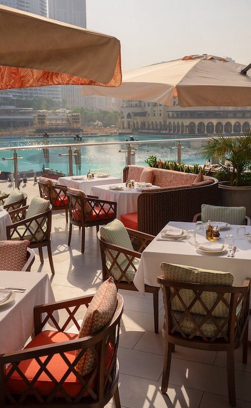 terrasse la maison ami