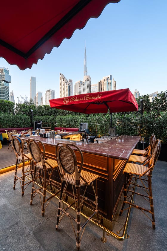 bar avec vue sur le burj khalifa